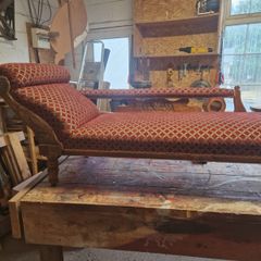 chaise lounge