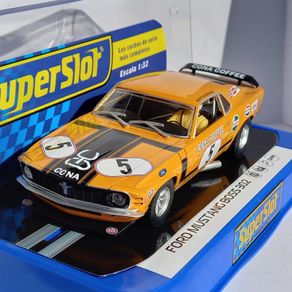 Scalextric Ford Mustang Boss 302  Slot Car  ( gt classic touring muscle superslot )