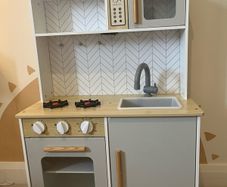 Play Kitchen
