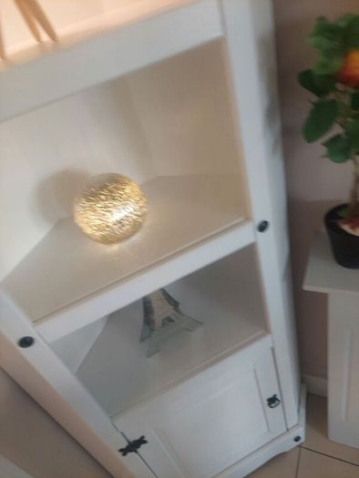 Corner Cabinet - Beautiful Condition - Solid Wood!