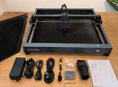 xTool D1 Pro 5W Laser Engraver + Honeycomb