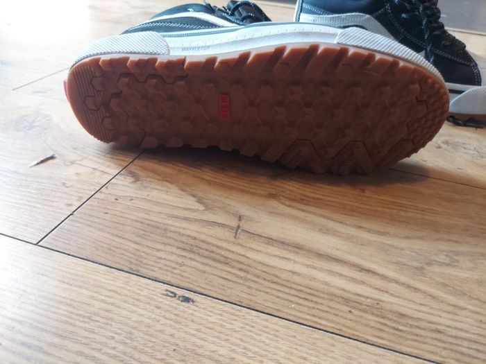 vans
