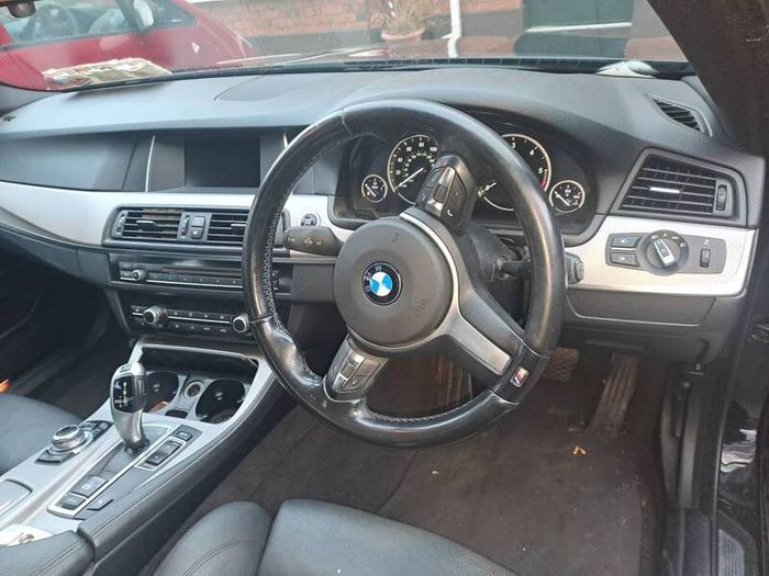 2016 Bmw 5-series M sport nct 1/27
