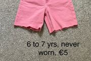 Girls shorts, 6 to 7 , never worn