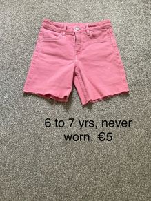 Girls shorts, 6 to 7 , never worn