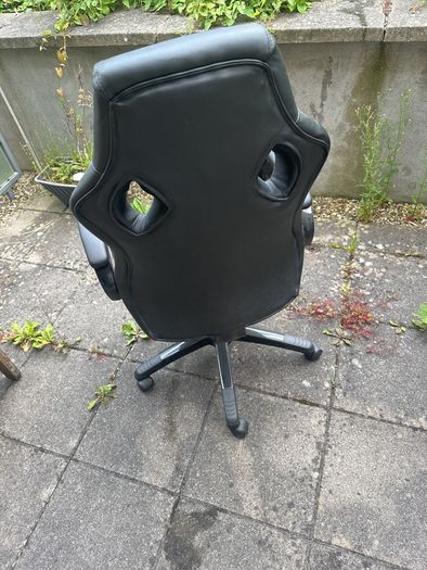 Gaming chair