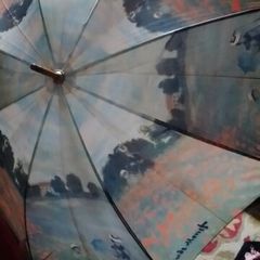 umberella. monet .wooden hsndle