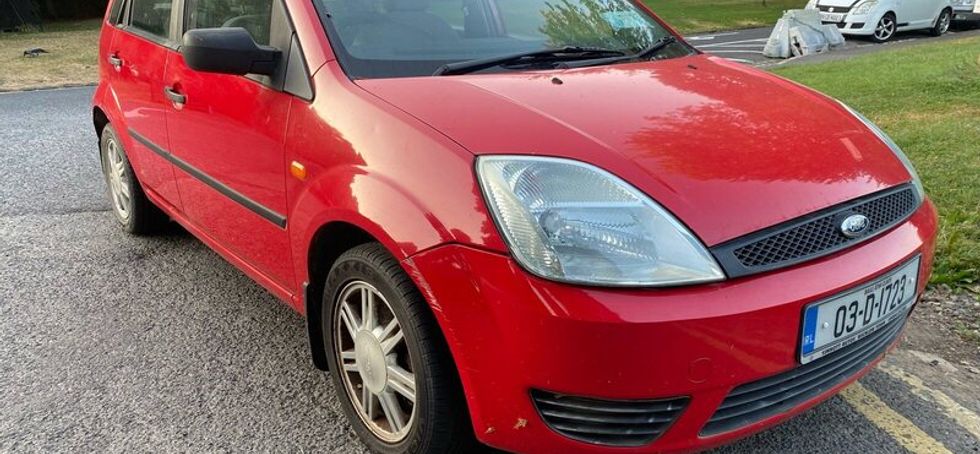 Ford fiesta 5 door 1.4 petrol very clean car