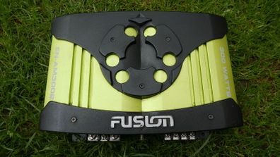 FUSION Amplifier 300 Watts (Model  EN-AM3002) - working when removed