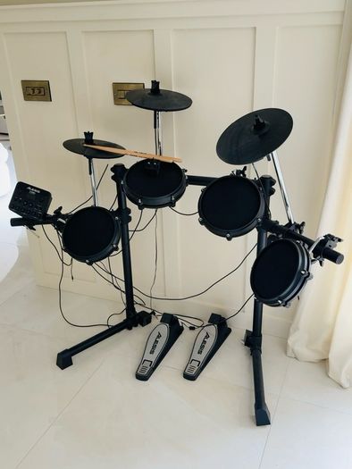 Alesis Turbo Mesh Electronic Drum Kit