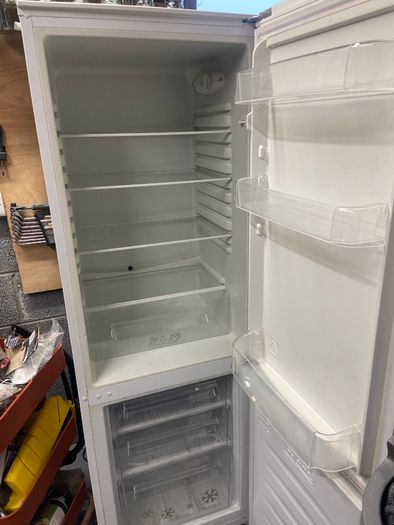Fridge freezer