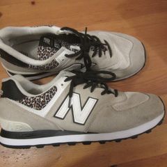 New Balance    size 8