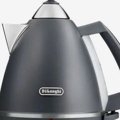 Delonghi kettle & Toaster