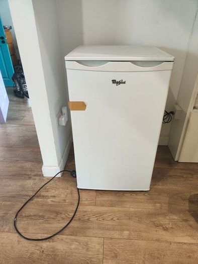 Whirlpool freestanding small freezer