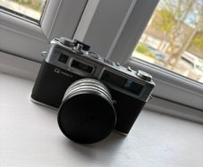 Yashica Electro 35