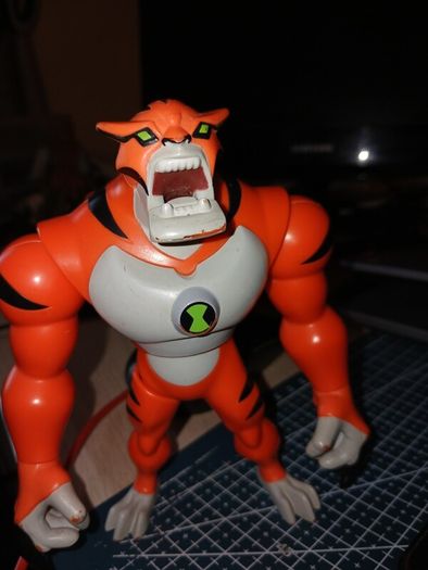 Ben 10  Action Figure
