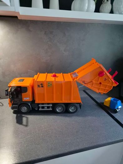 Garbage Truck