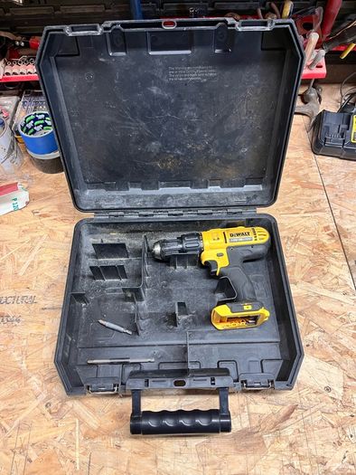 DeWalt Combi Drill ( DCD776D2T )