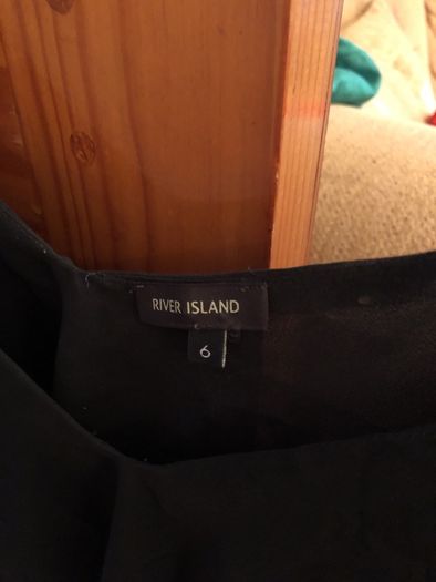 River island size 6 top