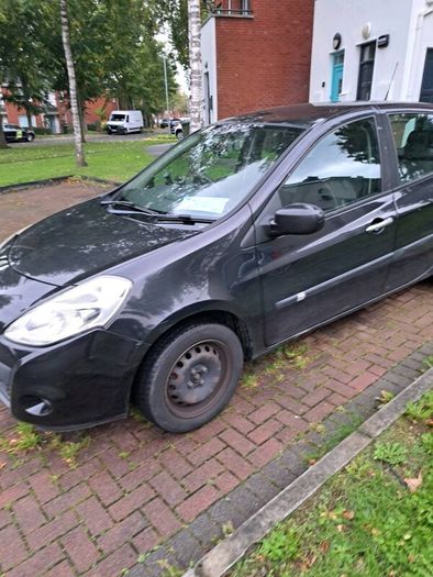 2010 Renault Clio tax no nct