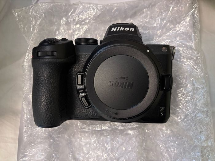 Mirrorless camera Nikon Z5 + NIKKOR Z 24-70mm f/4 S lens
