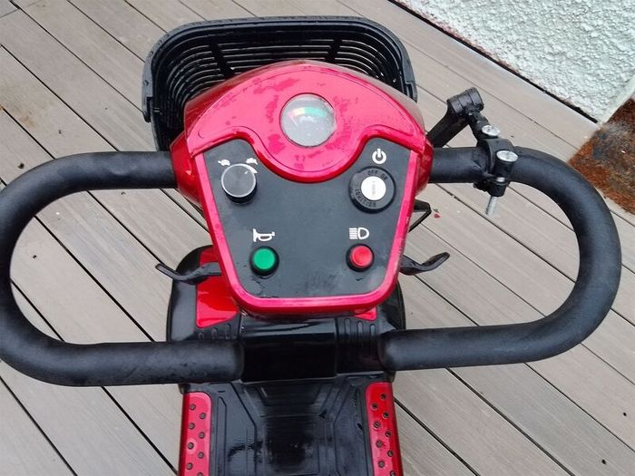 Delux Mobility Scooter