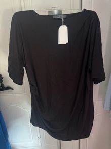 BNWT Black long line slimming cut blouse size 2 XL UK22/24 EU50/52 Postage included