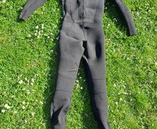 Olaian Wetsuit men's size small