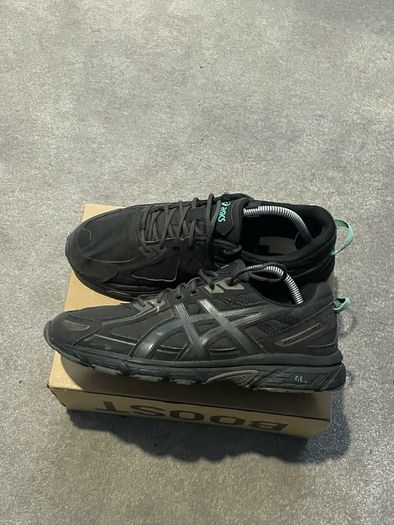 ASIC gel venture 6 very good condition size 8.5