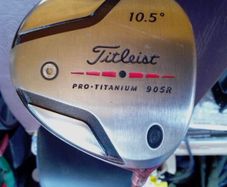 Titleist Driver 905R.