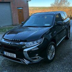Mitsubishi Outlander 2021 Plug-In Hybrid Automatic