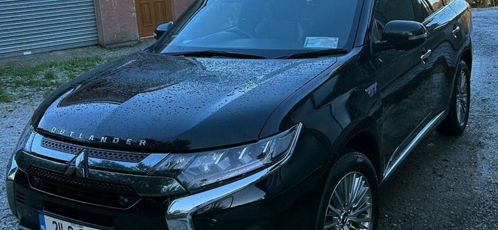 Mitsubishi Outlander 2021 Plug-In Hybrid Automatic