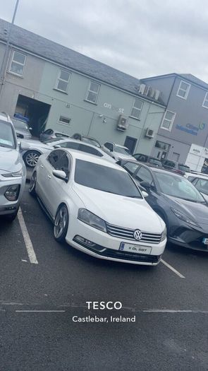 Volkswagen Passat has NCT and TAX till next year