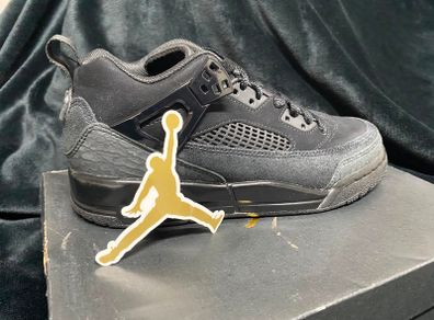 NIKE Jordans