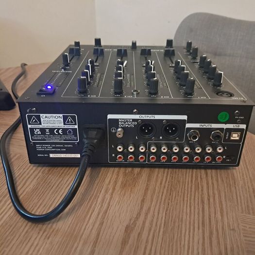 3 Dj mixers