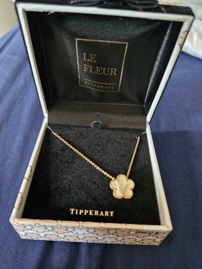 Womens Necklace / Tipperary Crystal Collection