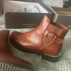boots