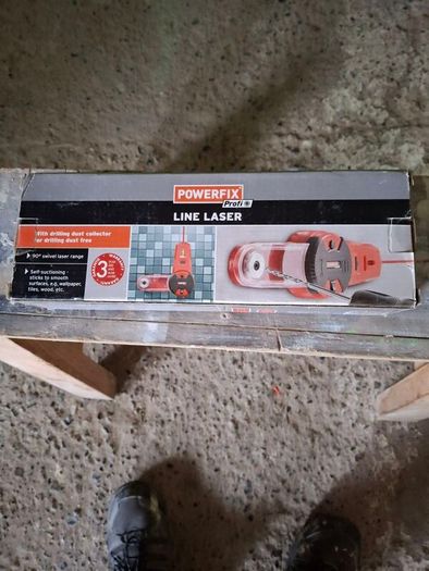 Laser level