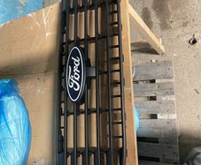 Transit custom grille