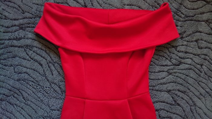 Red boohoo Dress. Size 10