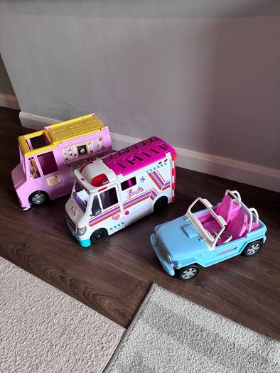 Barbies + 2 vans and 1 car