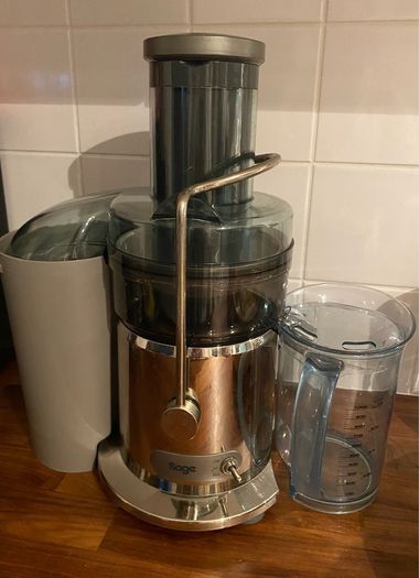 The Nutri Juicer Sage Juice Maker