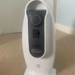 Electric oil filled heater