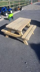 Kids picnic tables New