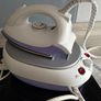Pressurised Steam Iron Image 3