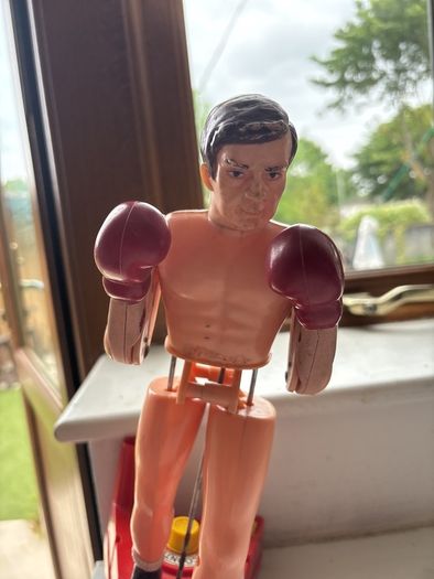 Vintage1960/1970s boxing K O figure