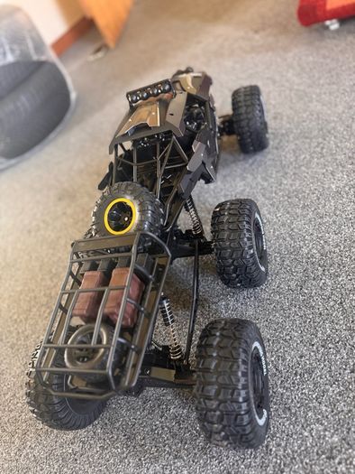 1:6 RC car