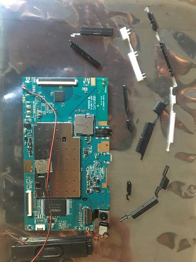 Bush AC101DPLV2 Tablet Motherboard Running Android 5.0.1