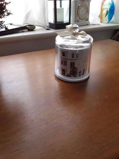 scented candle