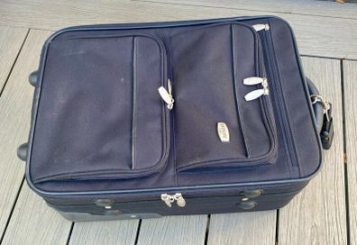 Compact wheelie travel suitcase